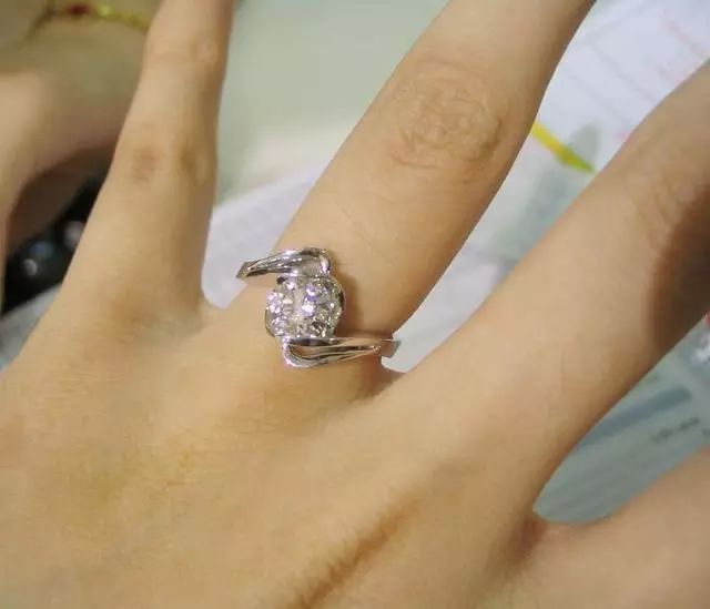 男生過生日送花合適嗎_男生生日送花合適嗎_男生過生日送鮮花送什么花