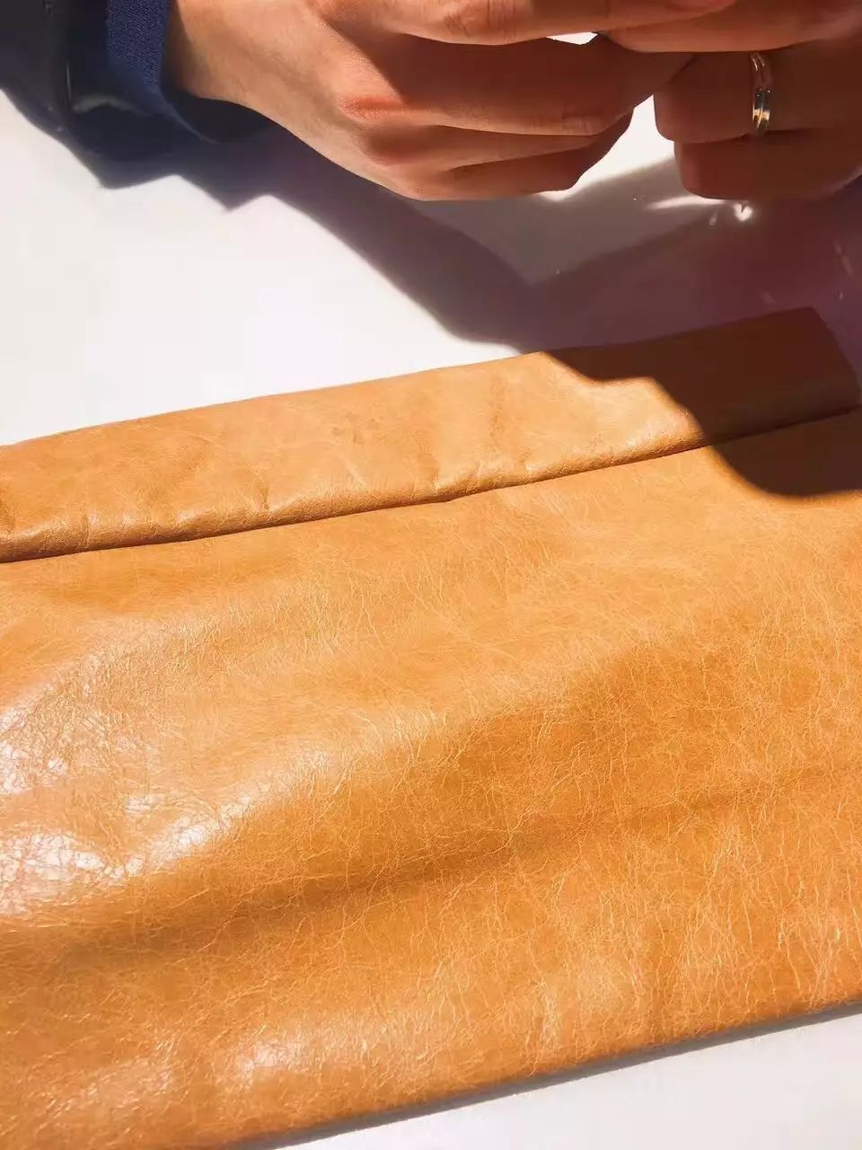 女朋友送花怎么回復(fù)_女朋友送花說說_第一次送花給女朋友怎么說