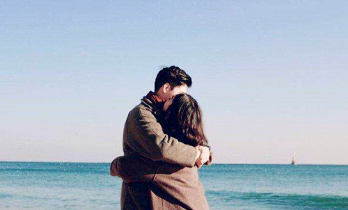 送玫瑰花束的含義_送你一束玫瑰花_送束玫瑰花什么意思